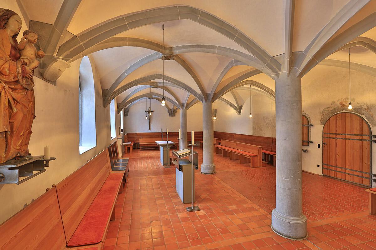 Blick in den Kapitelsaal des Klosters Heiligkreuztal
