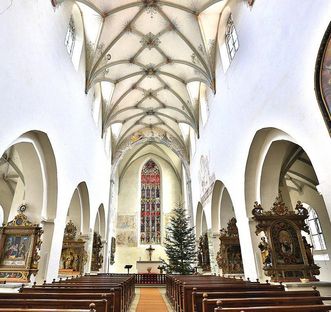 Innenraum der Klosterkirche St. Anna des Klosters Heiligkreuztal