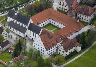 Luftaufnahme von Kloster Heiligkreuztal