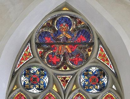 Detail des Chorfensters in der Klosterkirche St. Anna des Klosters Heiligkreuztal